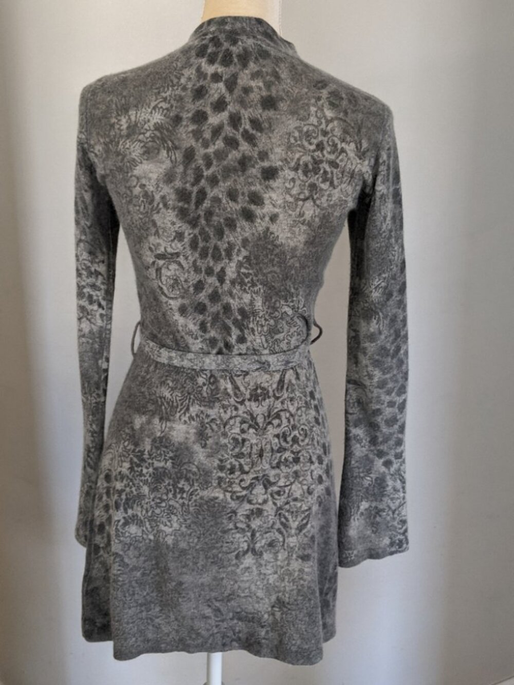 Vertigo Wool Cardigan - Picture 3 of 4
